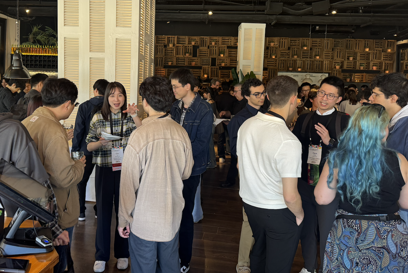 会場での交流の様子